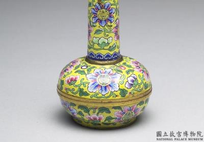 图片[2]-Copper box with painted enamel decor in the shape of a bottle, Qing dynasty, Yongzheng reign (1723-1735)-China Archive